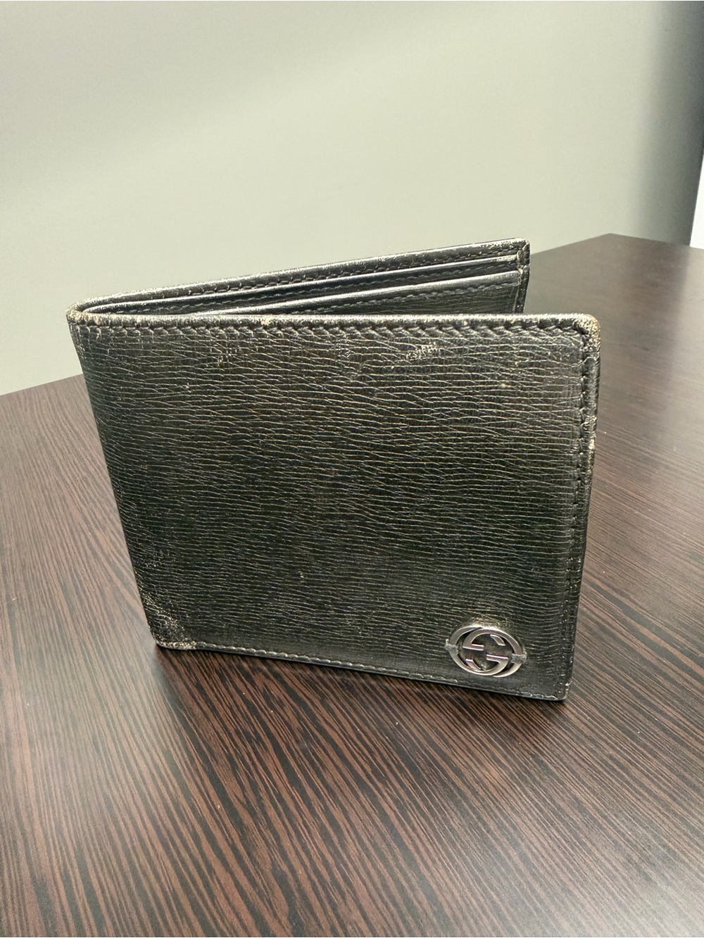 Vintage Gucci Interlocking G Leather Bifold Wallet – Authenticated